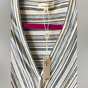 MAX STUDIO sleeveless top - BNWT